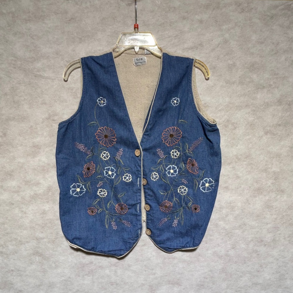 D.C.C. Clothing Co. Denim Embroidered Floral Vest L Button Front Vintage‎